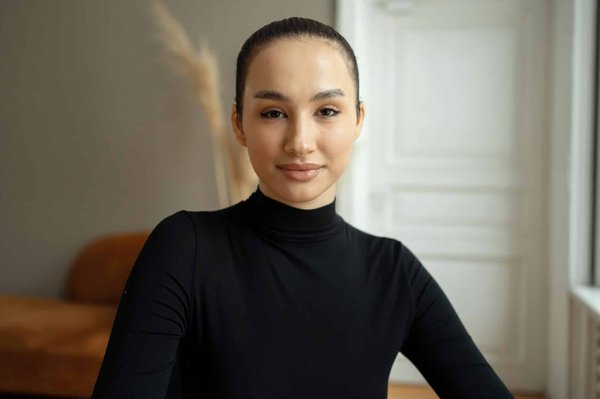 Quelles sont les meilleures façons de porter des pulls à col V de manière élégante ?